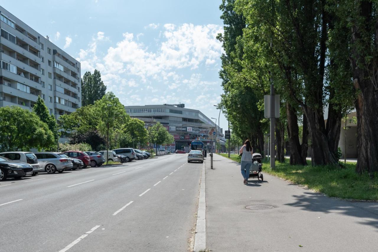 Neu Zentral Und Ruhig An Der U2 / Stadion Vienna Luaran gambar